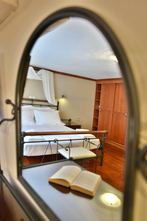 Unique Luxury Suites هيدرا المظهر الخارجي الصورة